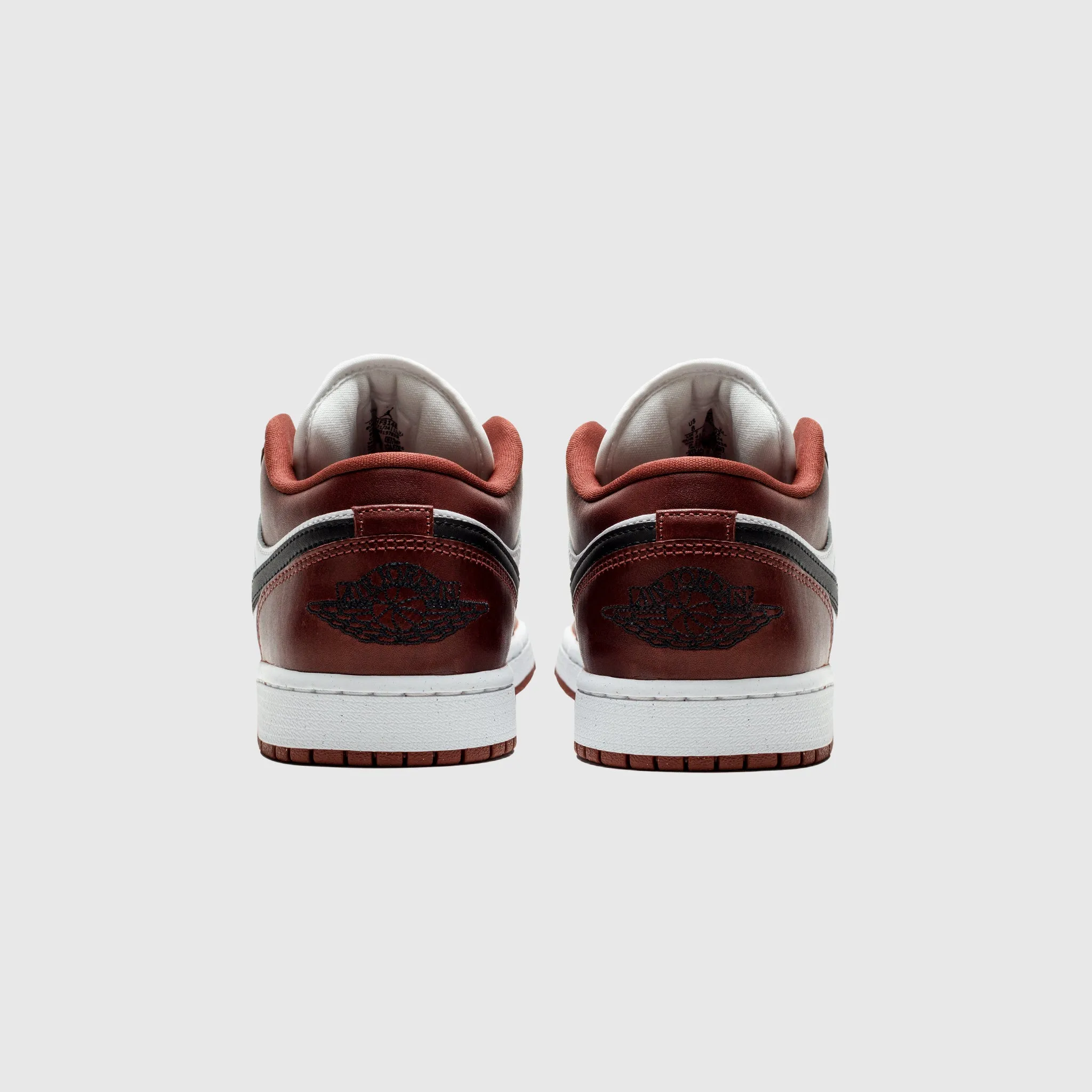 AIR JORDAN 1 LOW SE DARK PONY