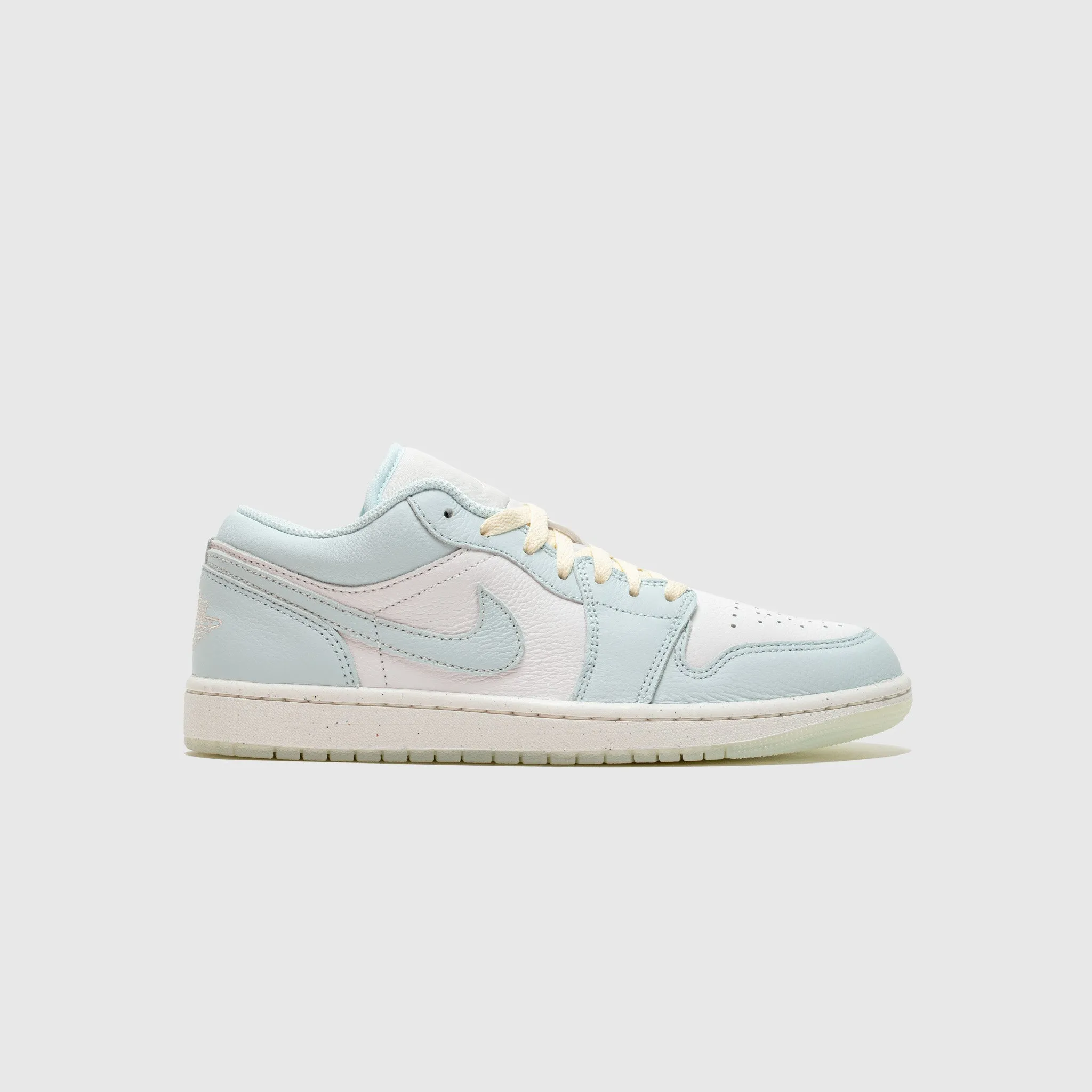 AIR JORDAN 1 LOW SE GLACIER BLUE