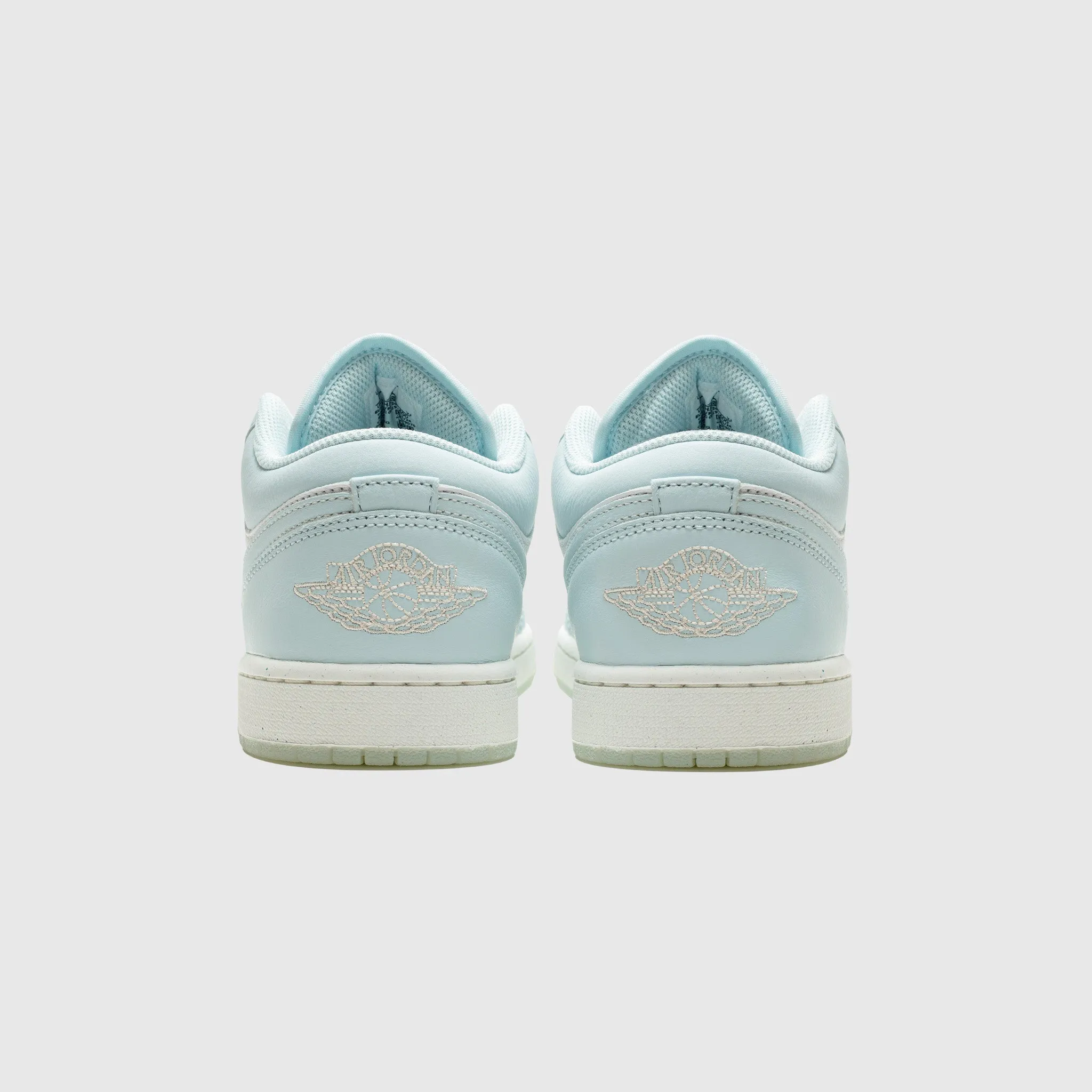 AIR JORDAN 1 LOW SE GLACIER BLUE