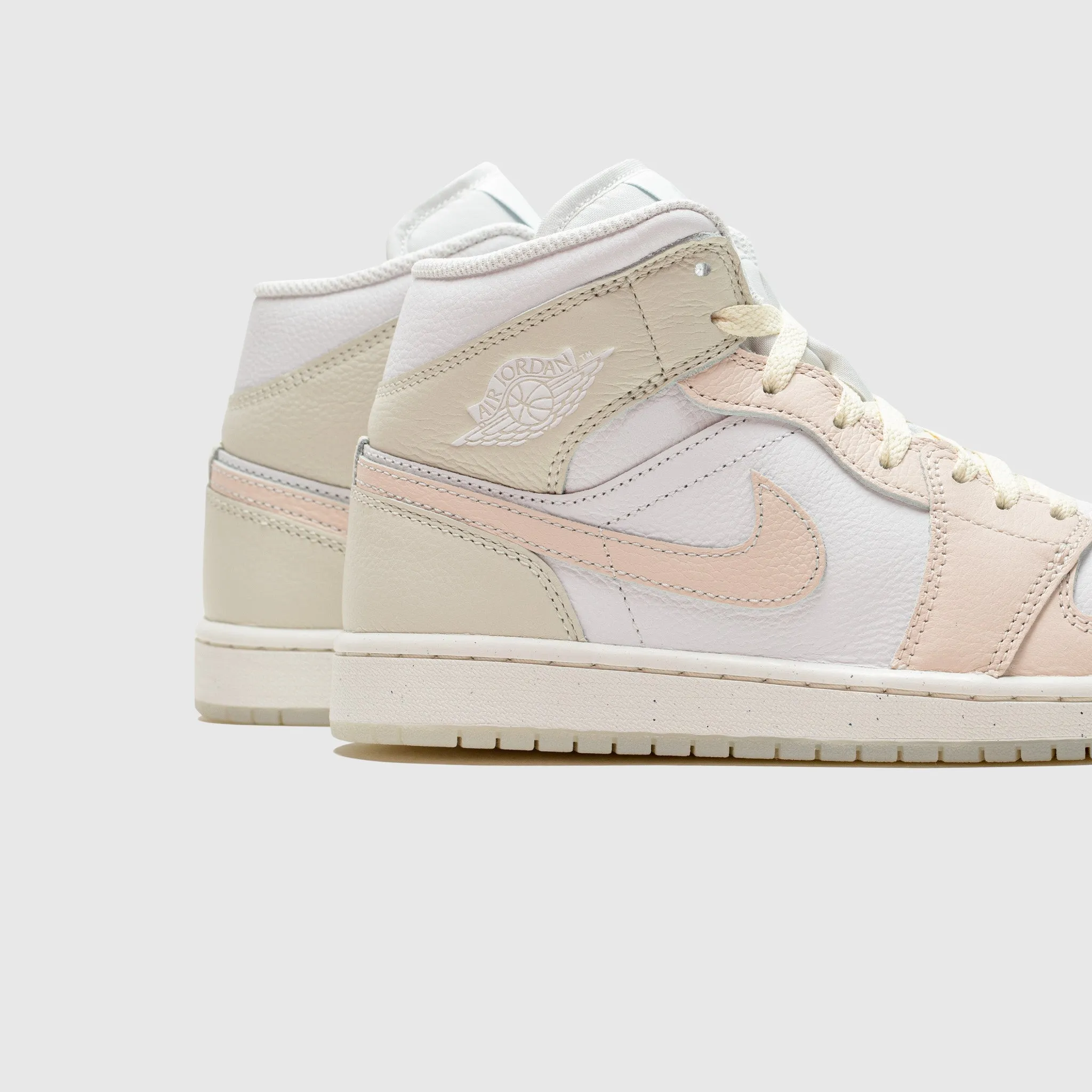 AIR JORDAN 1 MID SE EASTER