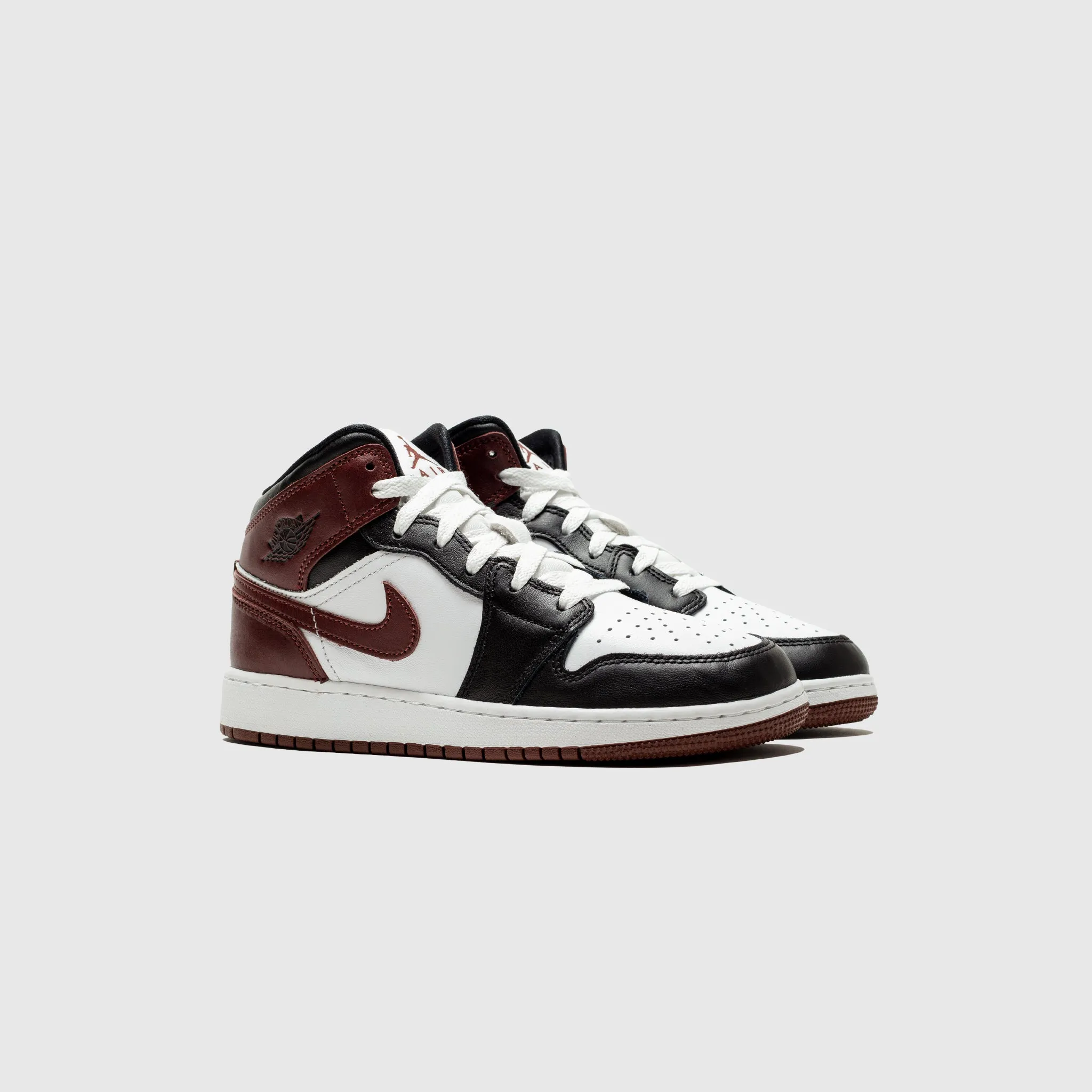 AIR JORDAN 1 MID SE (GS) DARK PONY