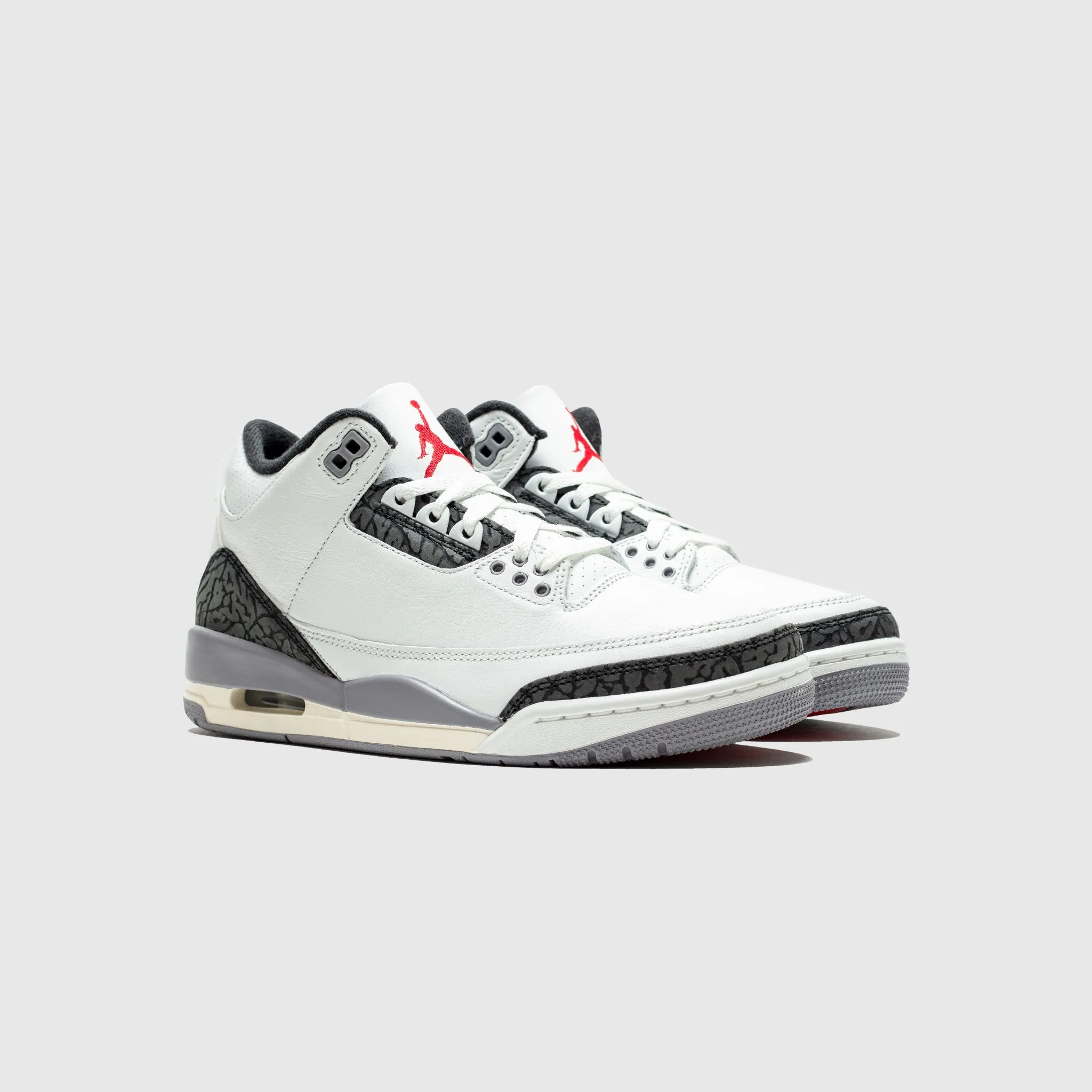 AIR JORDAN 3 RETRO CEMENT GREY