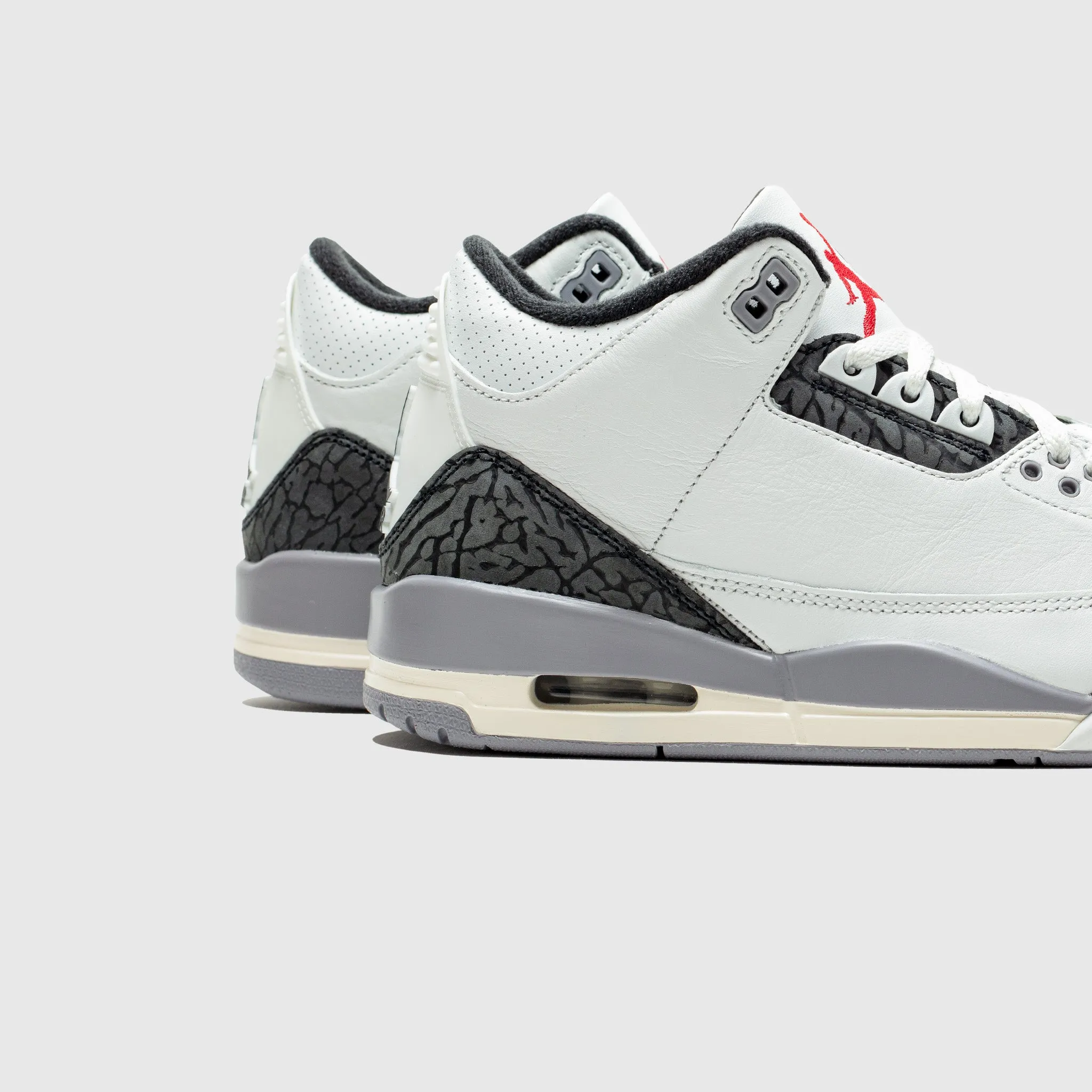 AIR JORDAN 3 RETRO CEMENT GREY