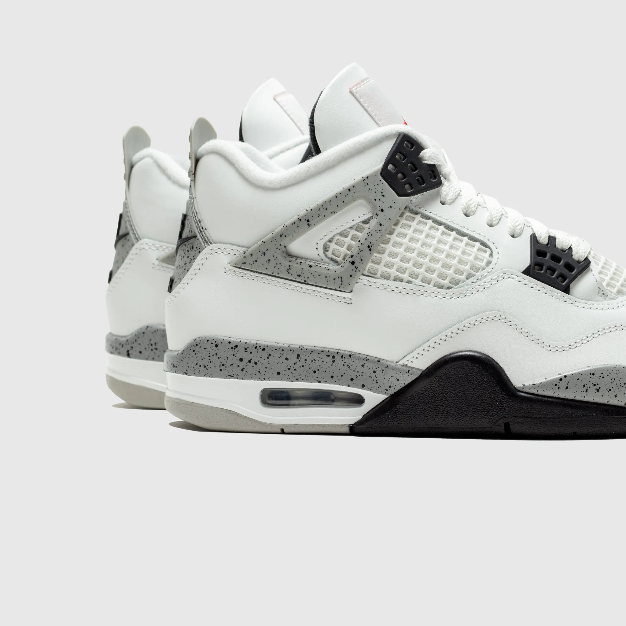 AIR JORDAN 4 RETRO WHITE CEMENT