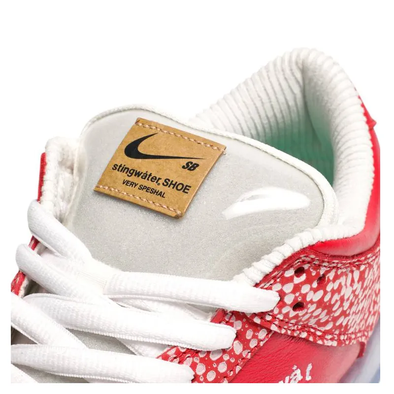 Dunk SB Low Stingwater Magic Mushroom