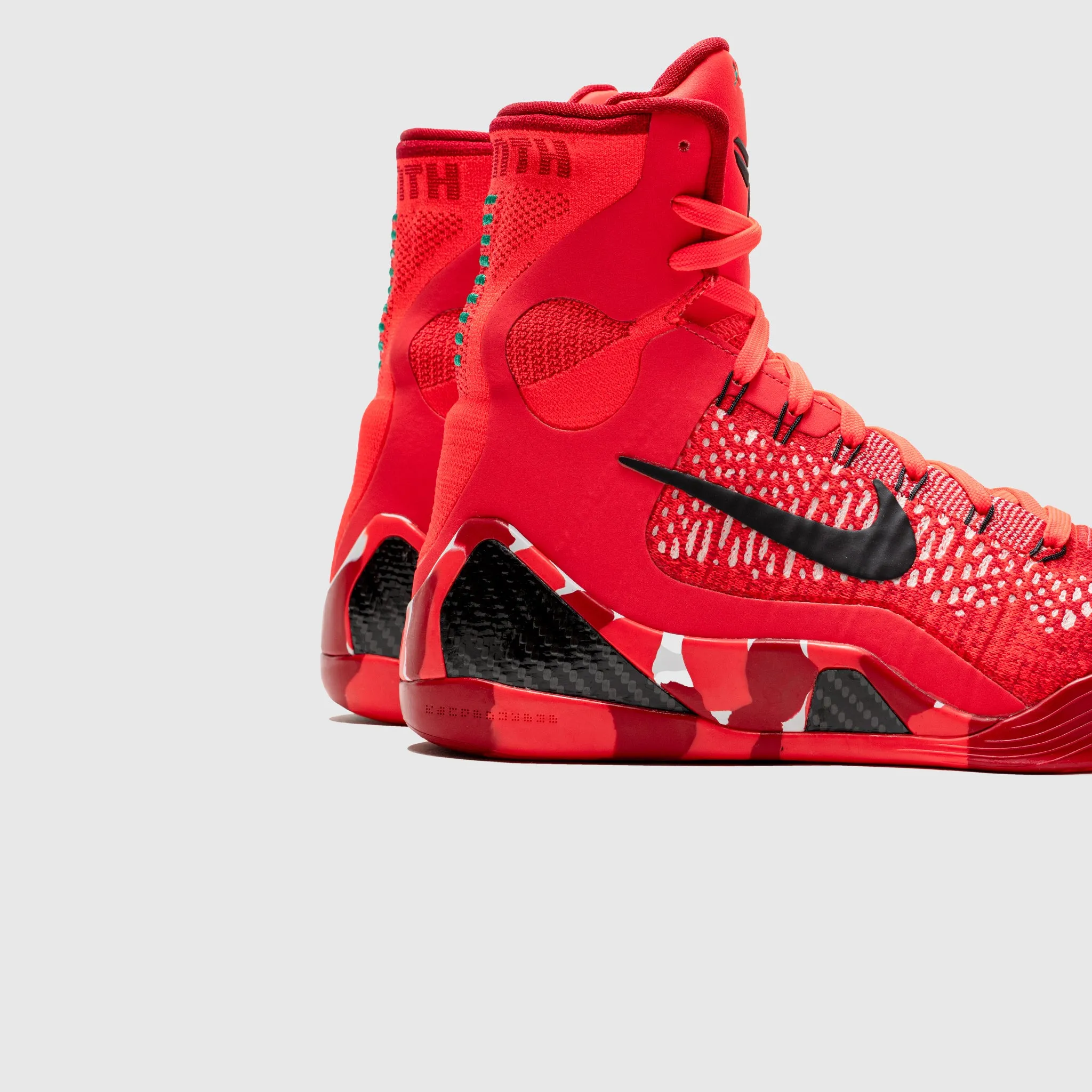 KOBE 9 ELITE HIGH PROTRO CHRISTMAS