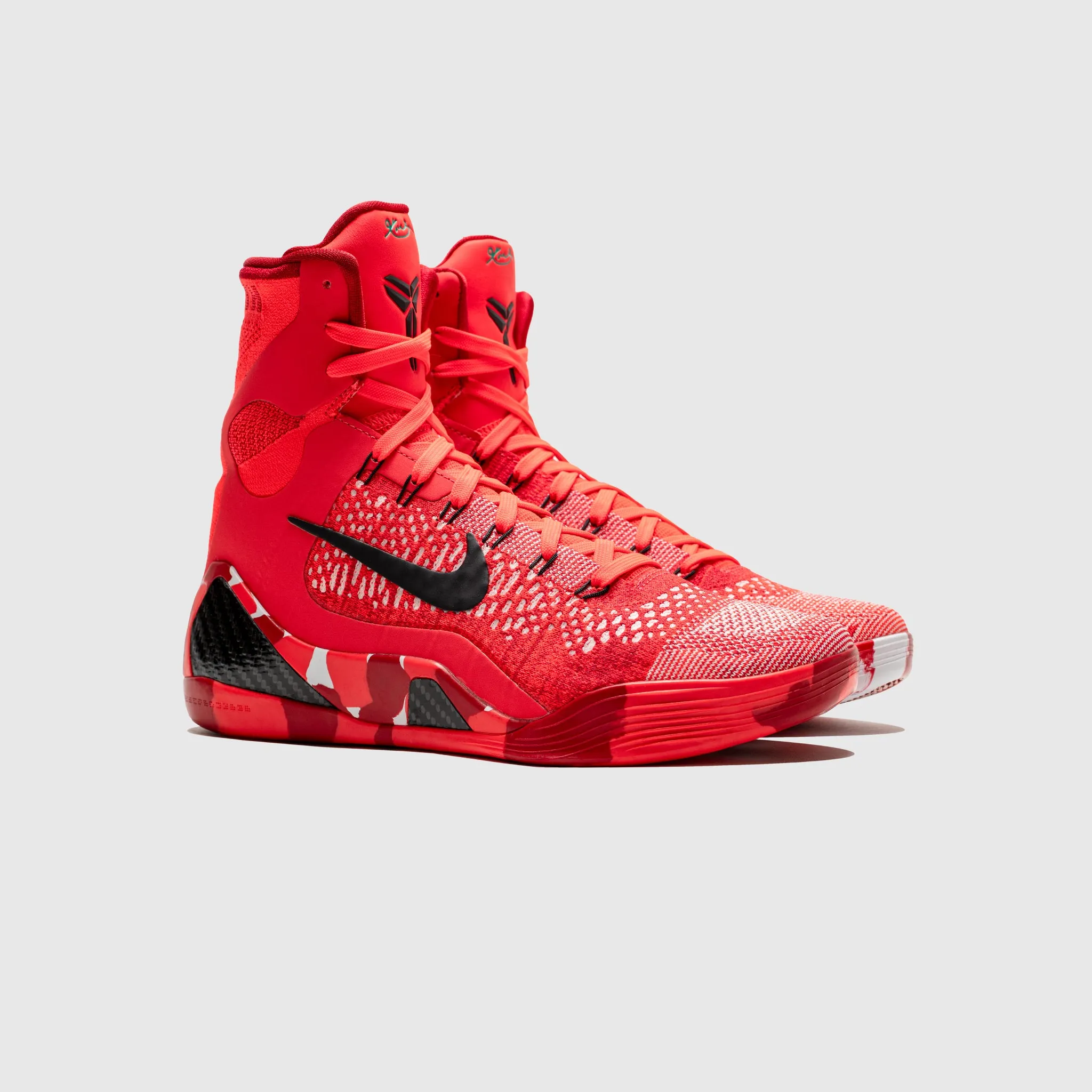 KOBE 9 ELITE HIGH PROTRO CHRISTMAS