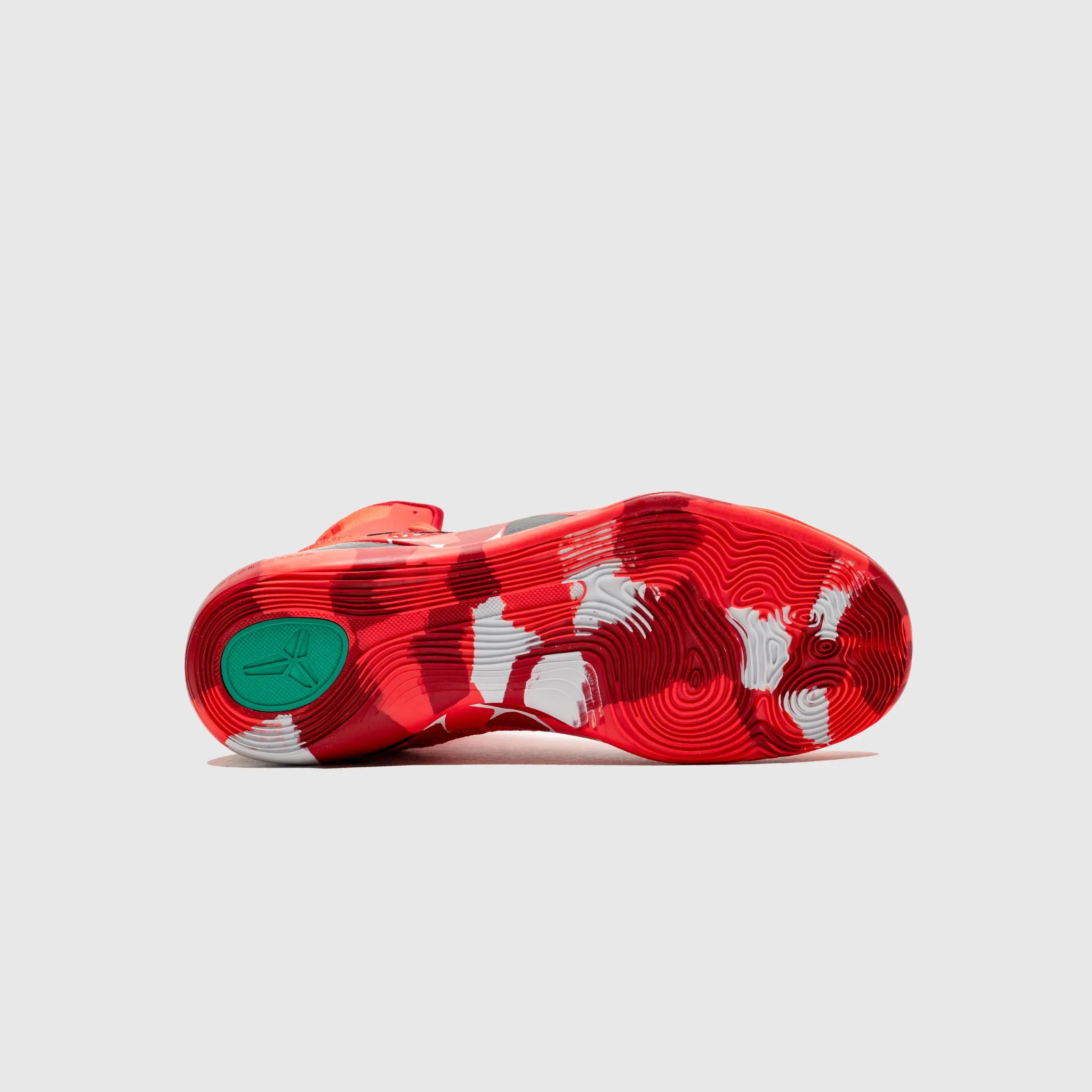 KOBE 9 ELITE HIGH PROTRO CHRISTMAS
