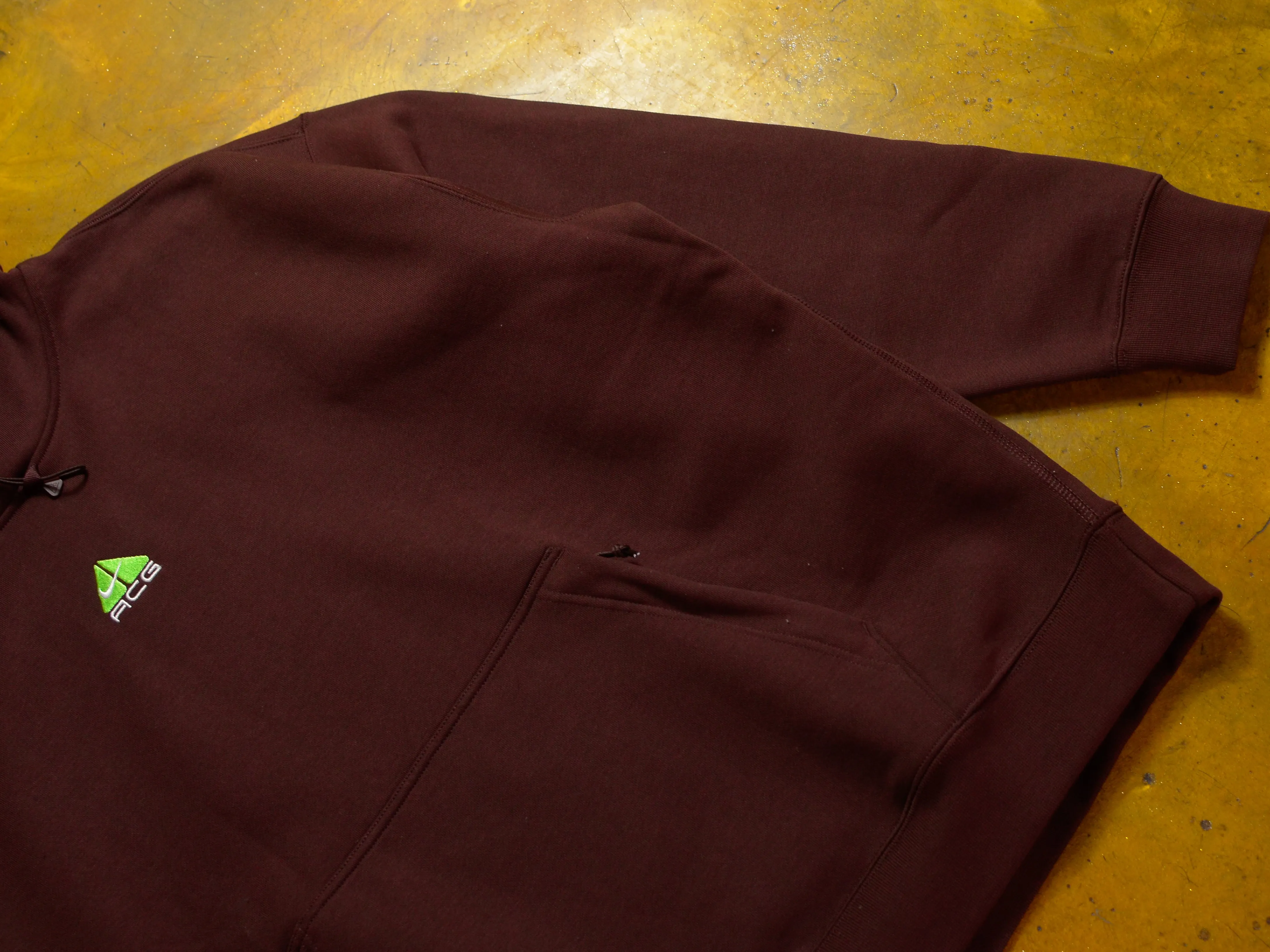 Nike ACG Therma-FIT Fleece Pullover Hoodie - Earth / Earth
