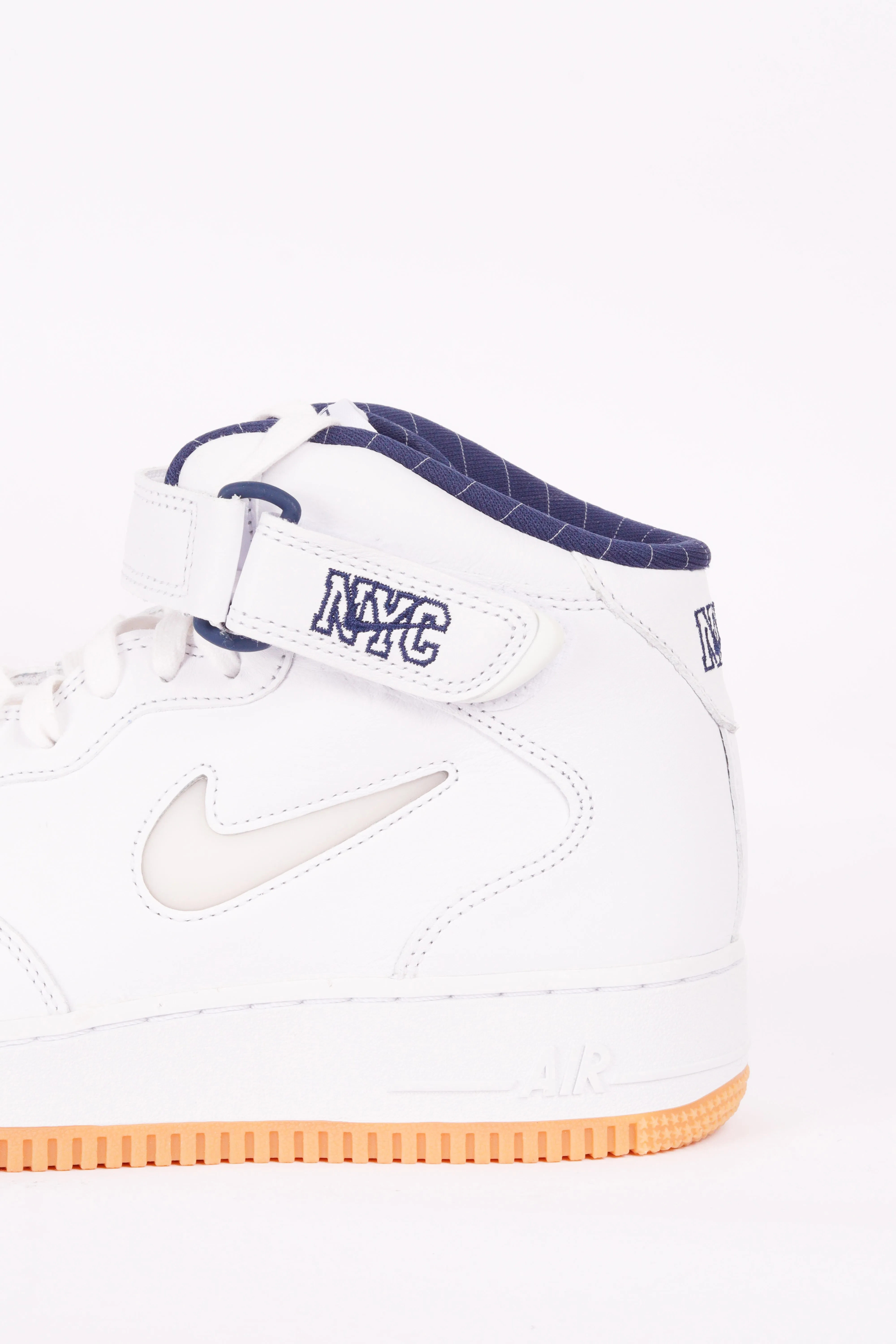 Nike Air Force 1 Mid QS Jewel 'NYC White' (2022)