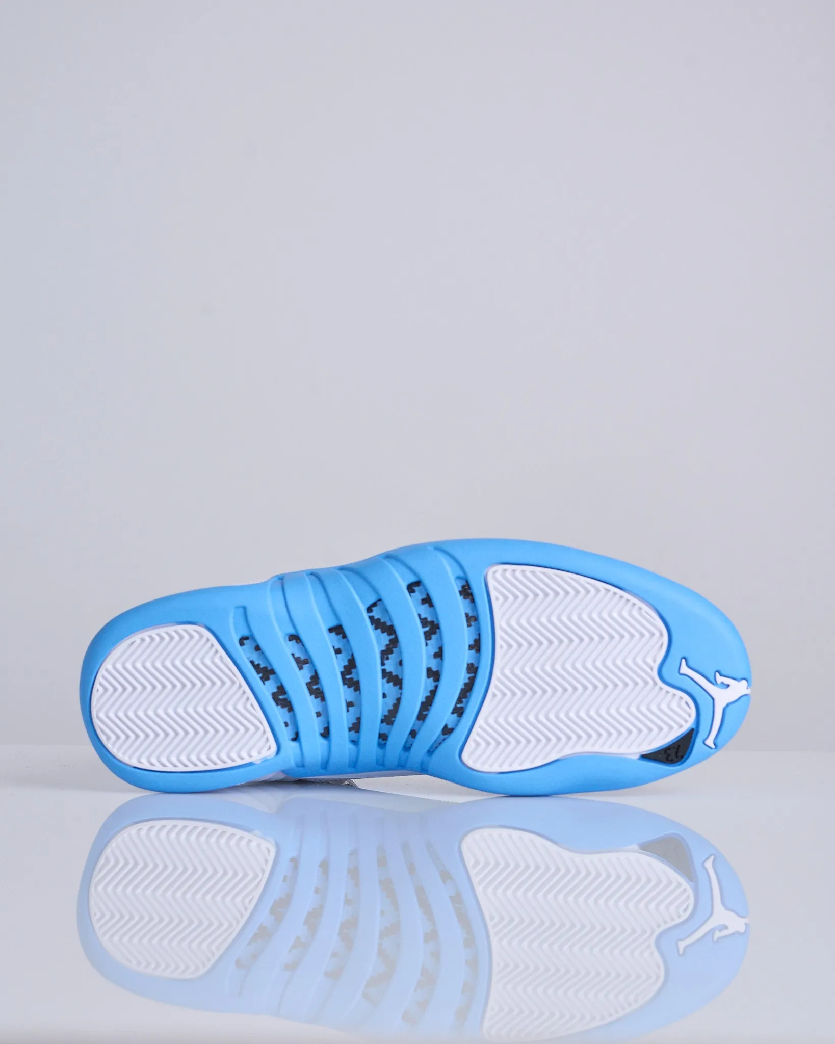 Nike Air Jordan 12 Retro White University Blue-Metallic Silver CT8013 112