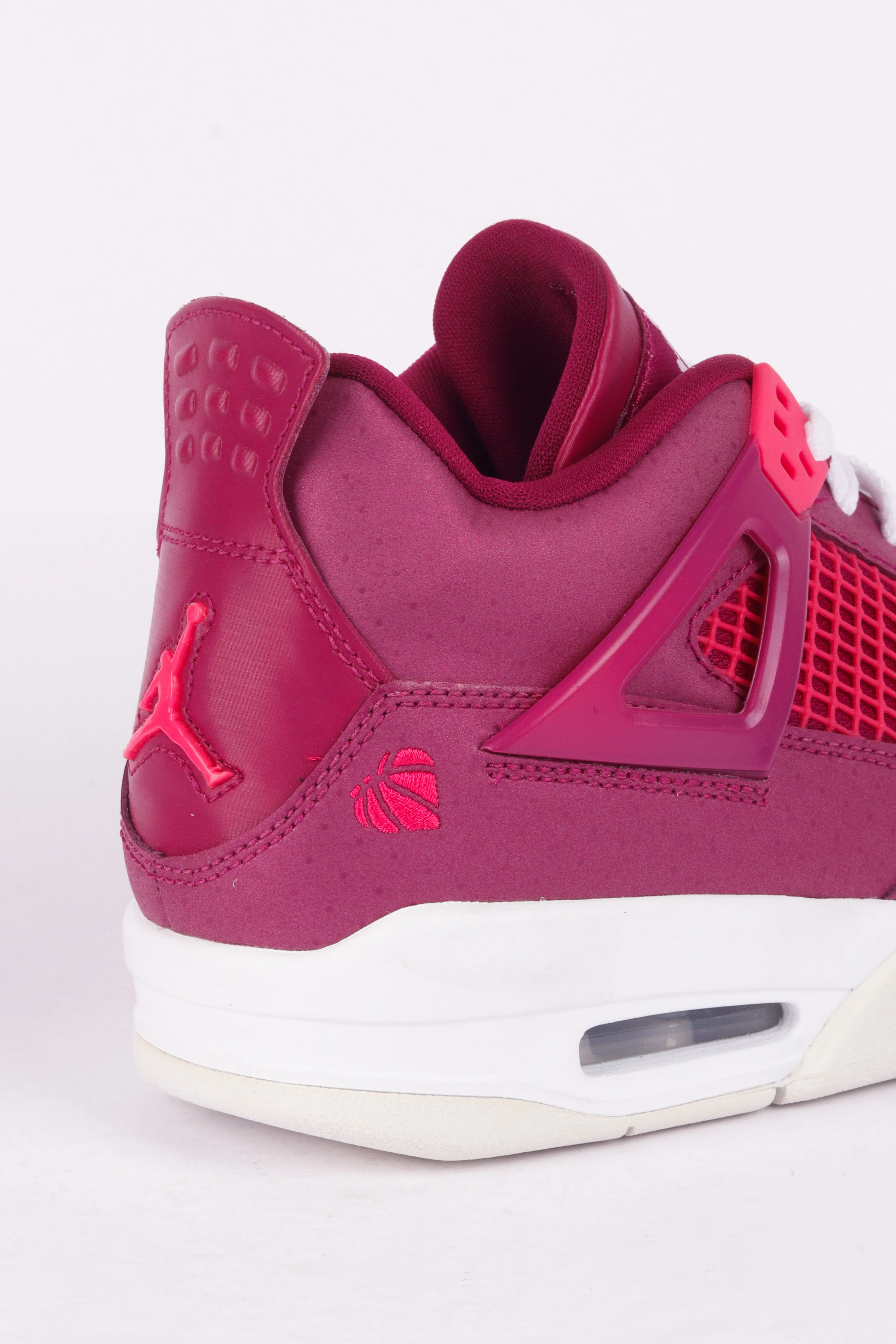 Nike Air Jordan 4 Retro 'Valentine's Day' GS (2019)