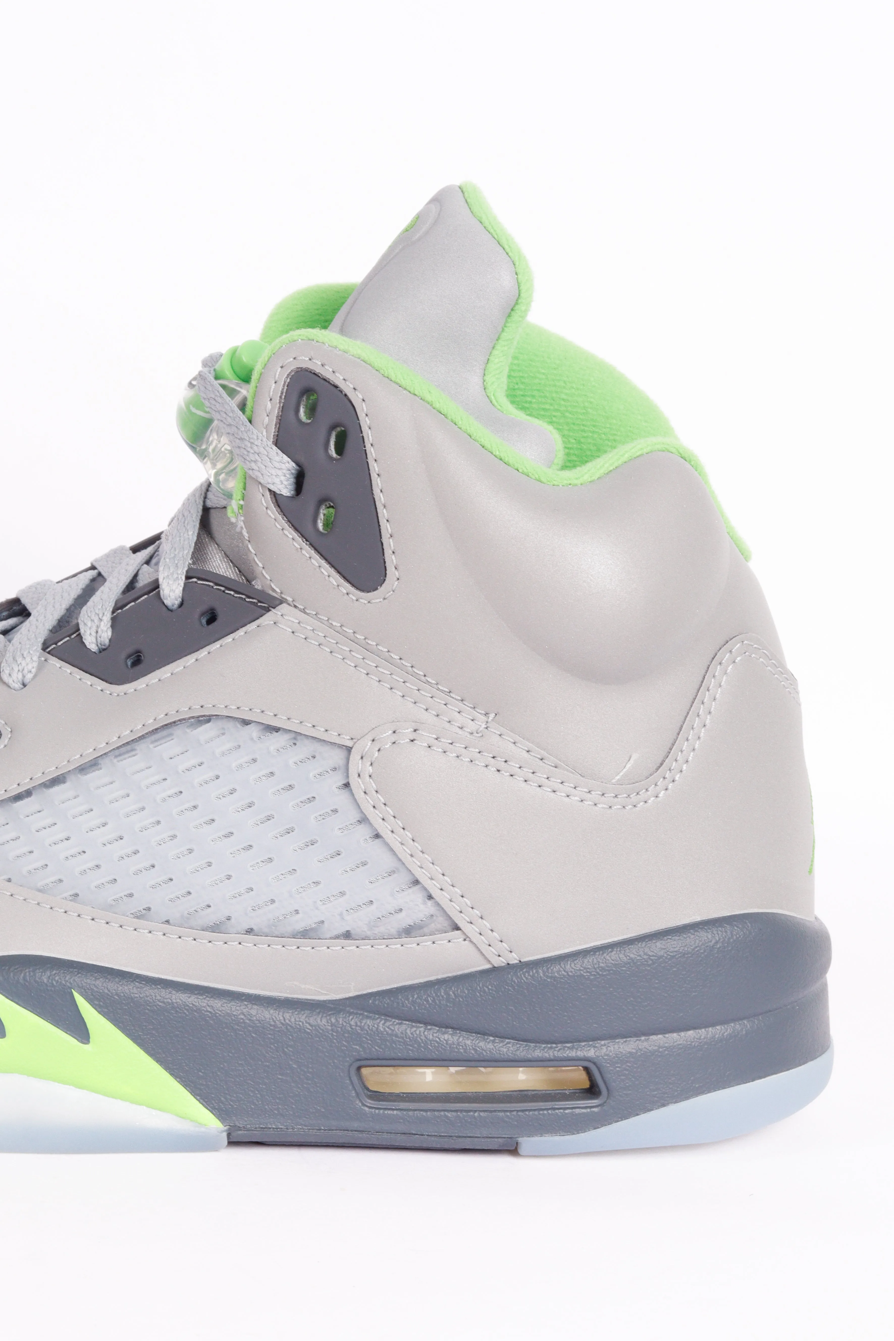 Nike Air Jordan Retro 5 'Green Bean' (2022)