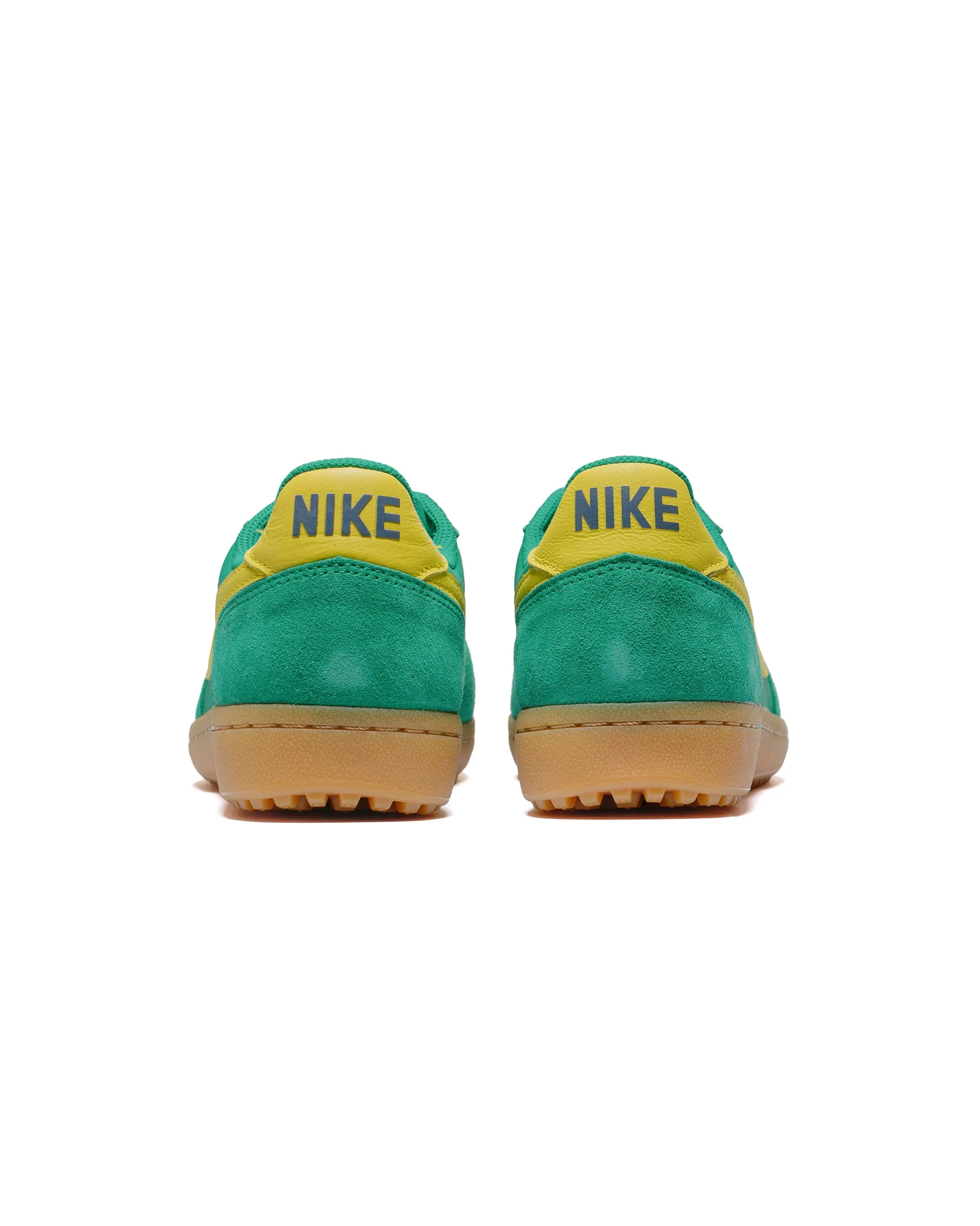 Nike Field General Stadium Green/Sail/Lightning