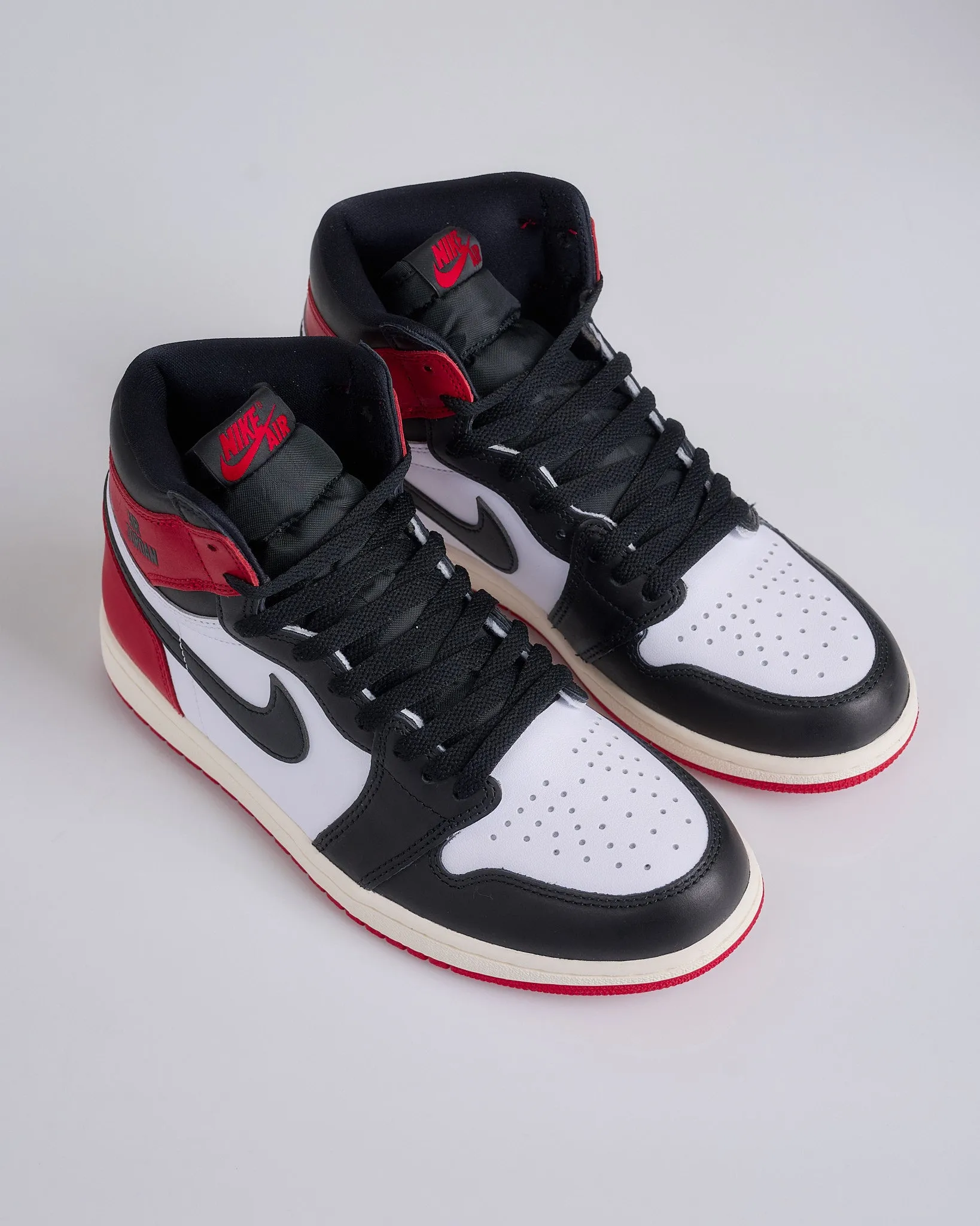 Nike Men's Air Jordan 1 Retro High OG Black Toe Reimagined White Black-Varsity Red-Sail DZ5485 106