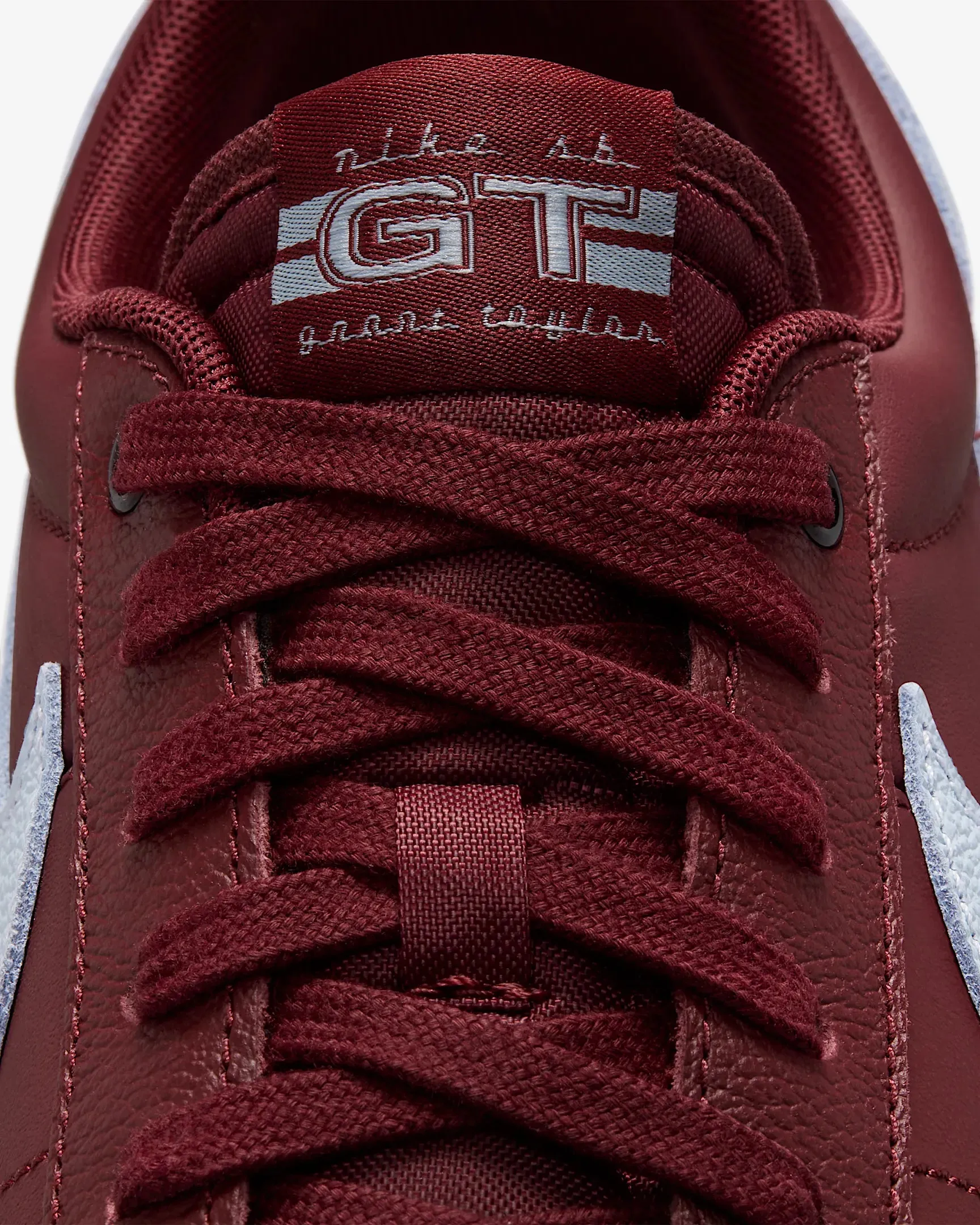 Nike SB Blazer Low Pro GT ISO // Dark Red/Black/Light Armory Blue