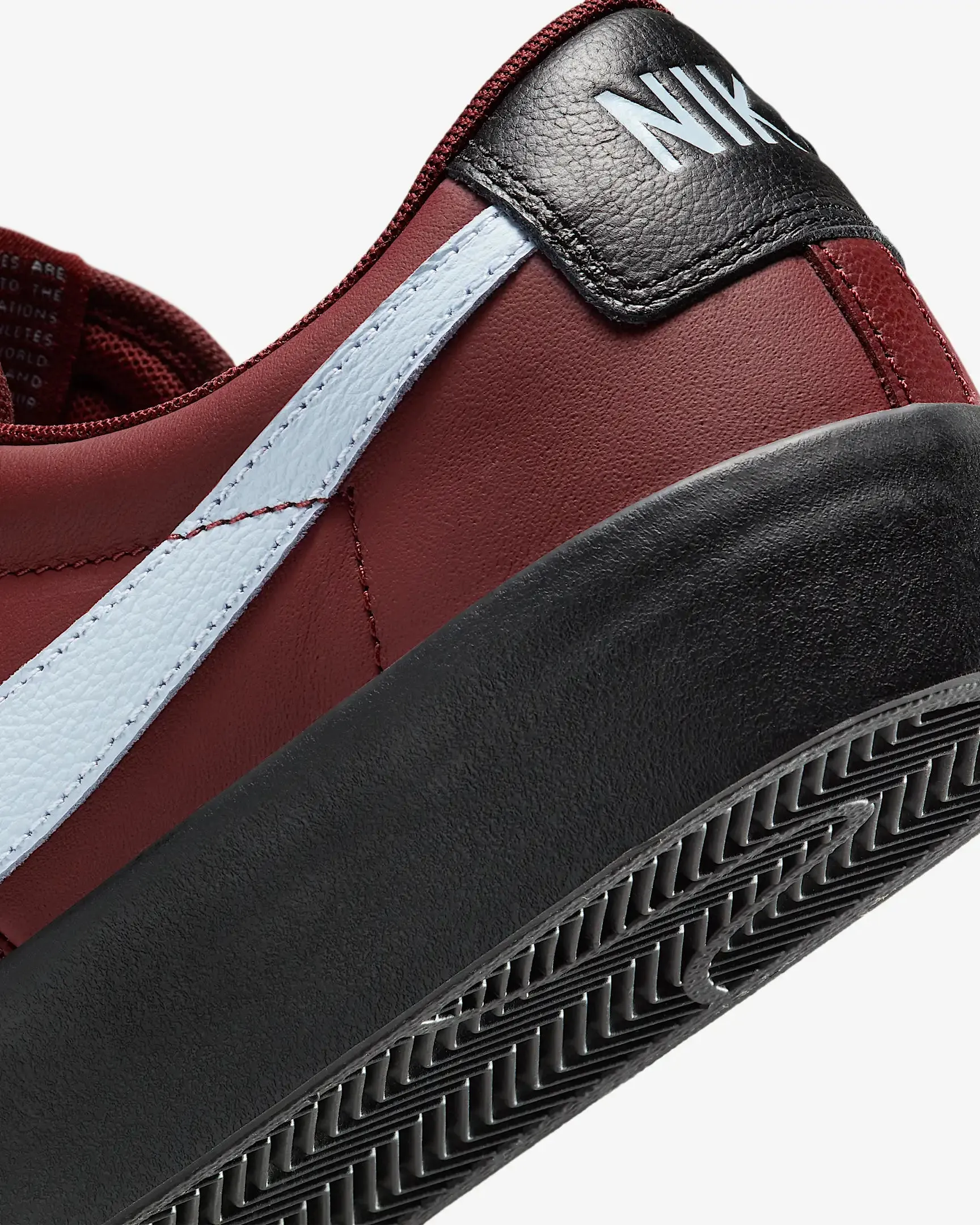 Nike SB Blazer Low Pro GT ISO // Dark Red/Black/Light Armory Blue