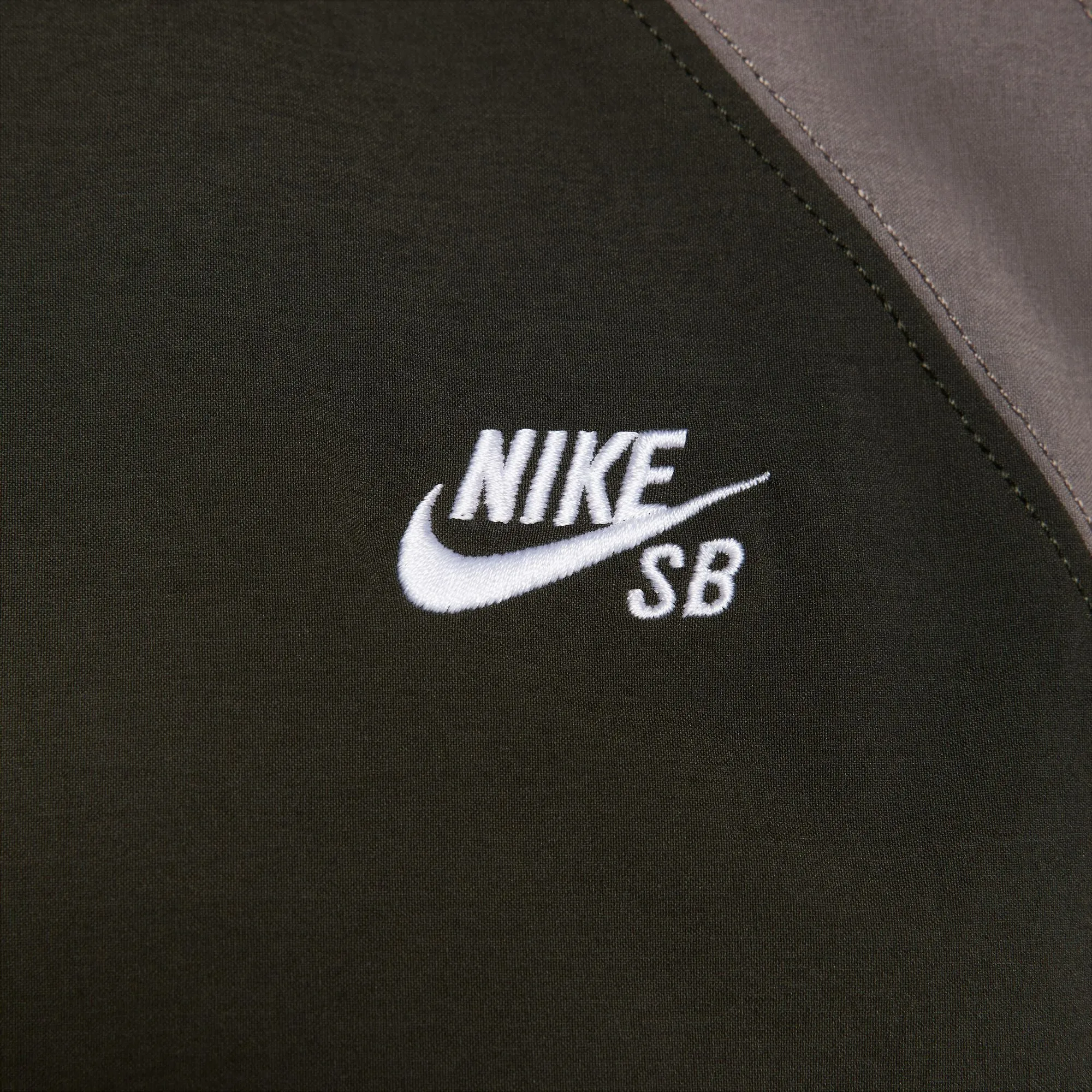 Nike SB Full-Zip Woven Skate Jacket Black