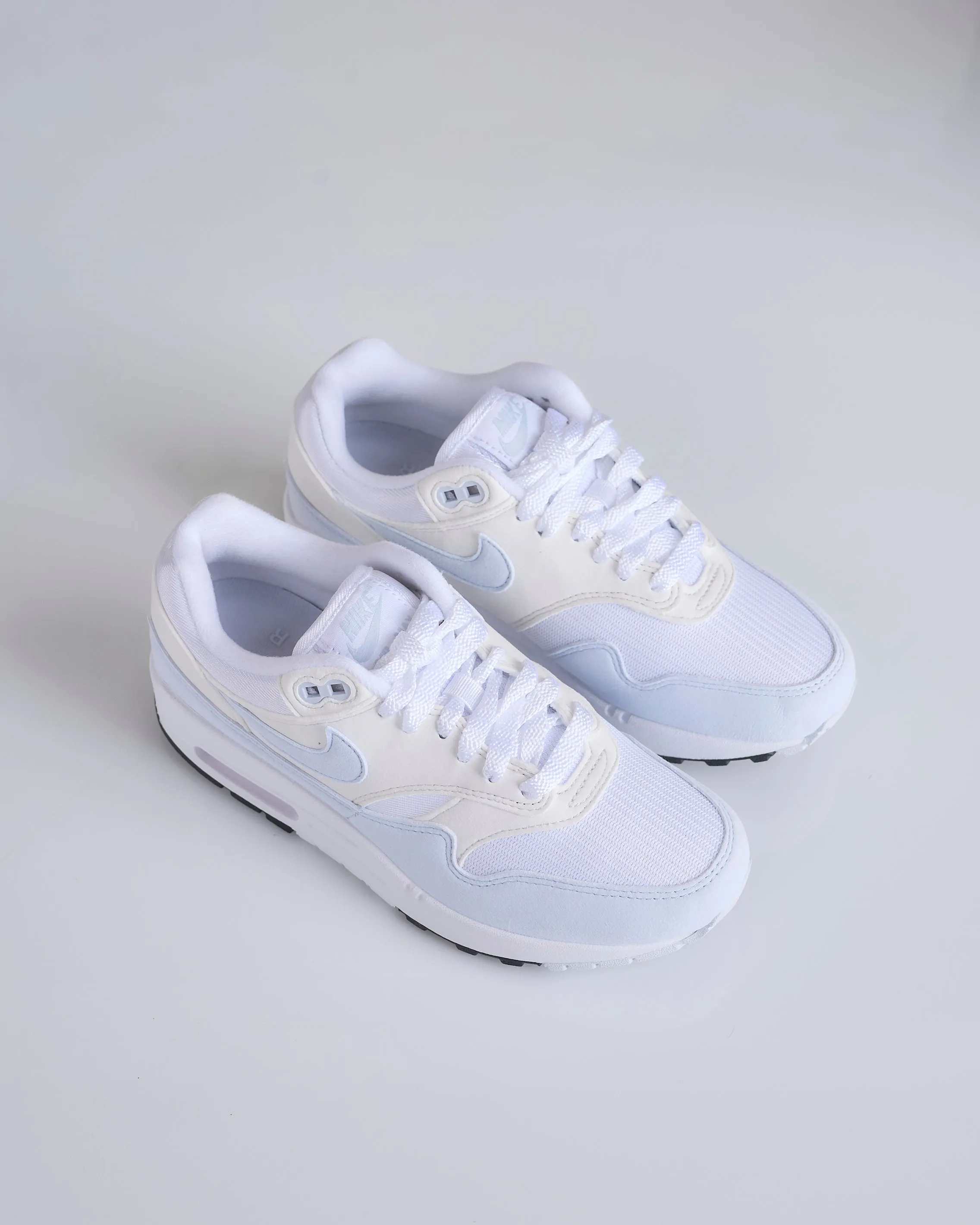 Nike Women's Air Max 1 White Football Grey-Platinum Tint-Black