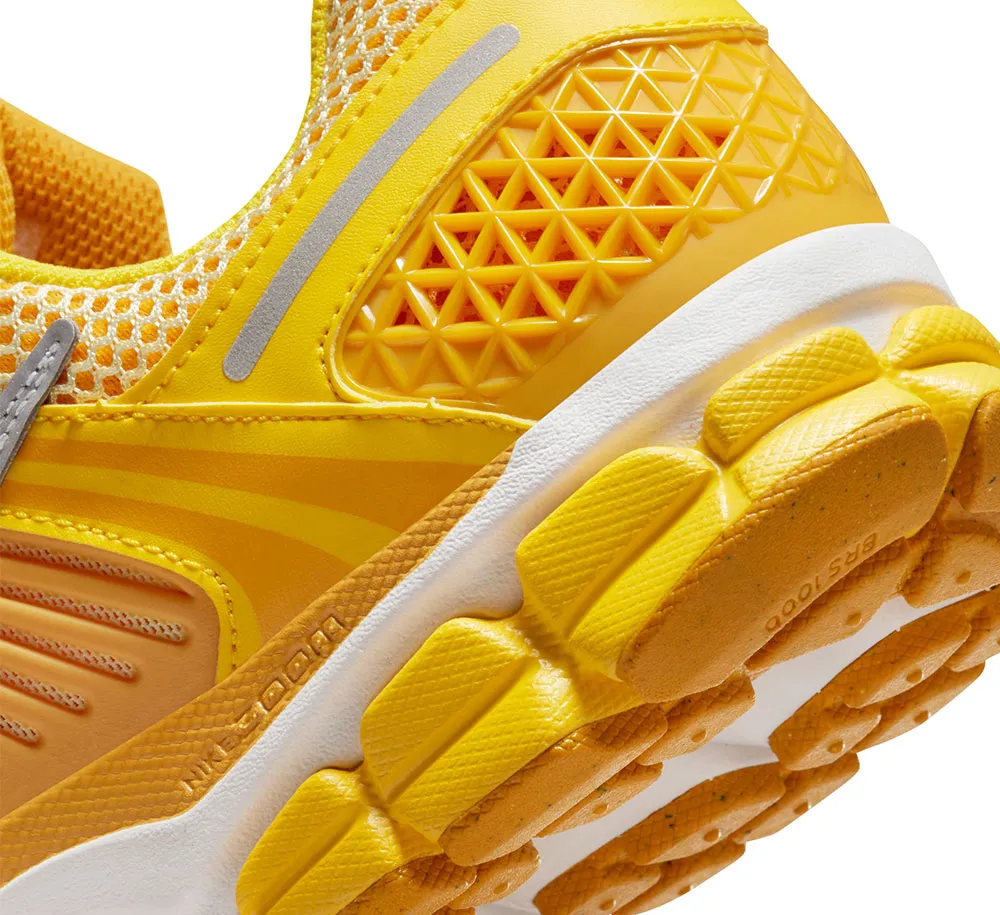 NIKE ZOOM VOMERO 5