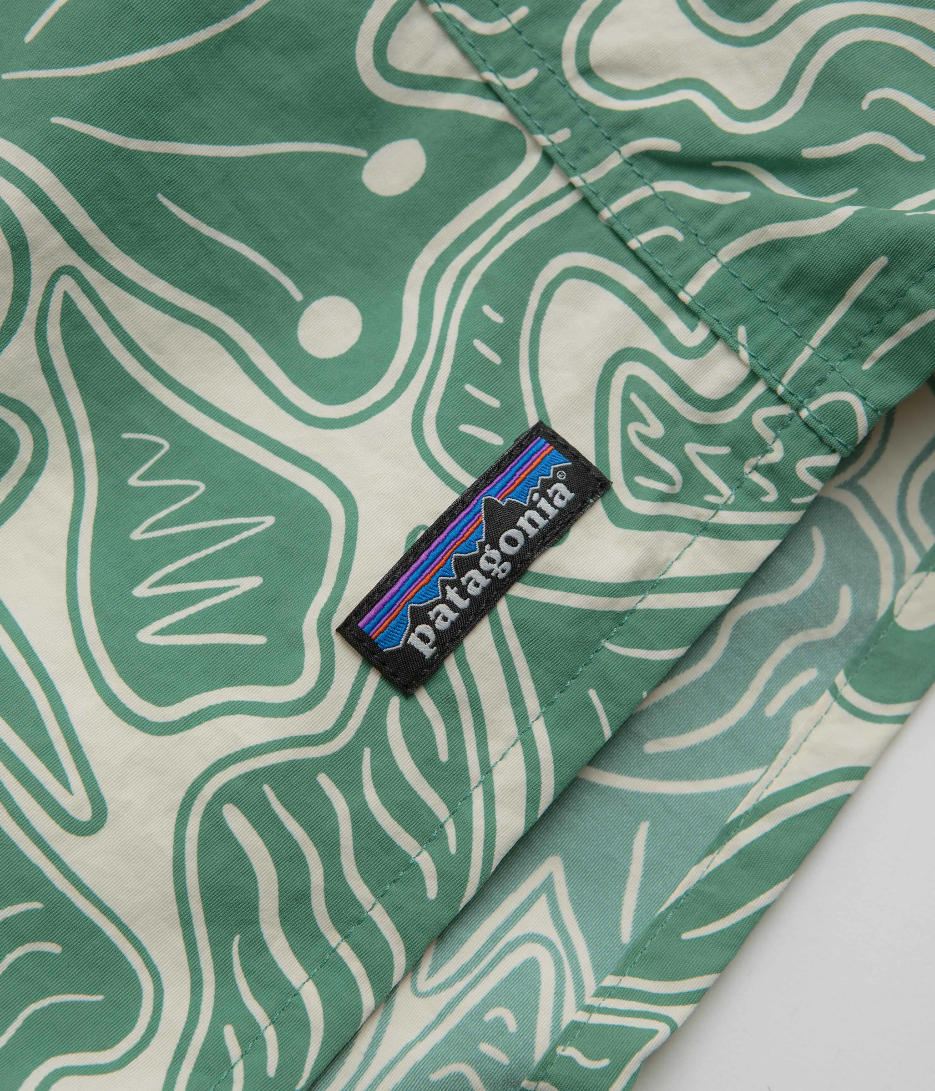 Patagonia Womens Baggies 5 Shorts - Bees and Flowers: Heartleaf Green