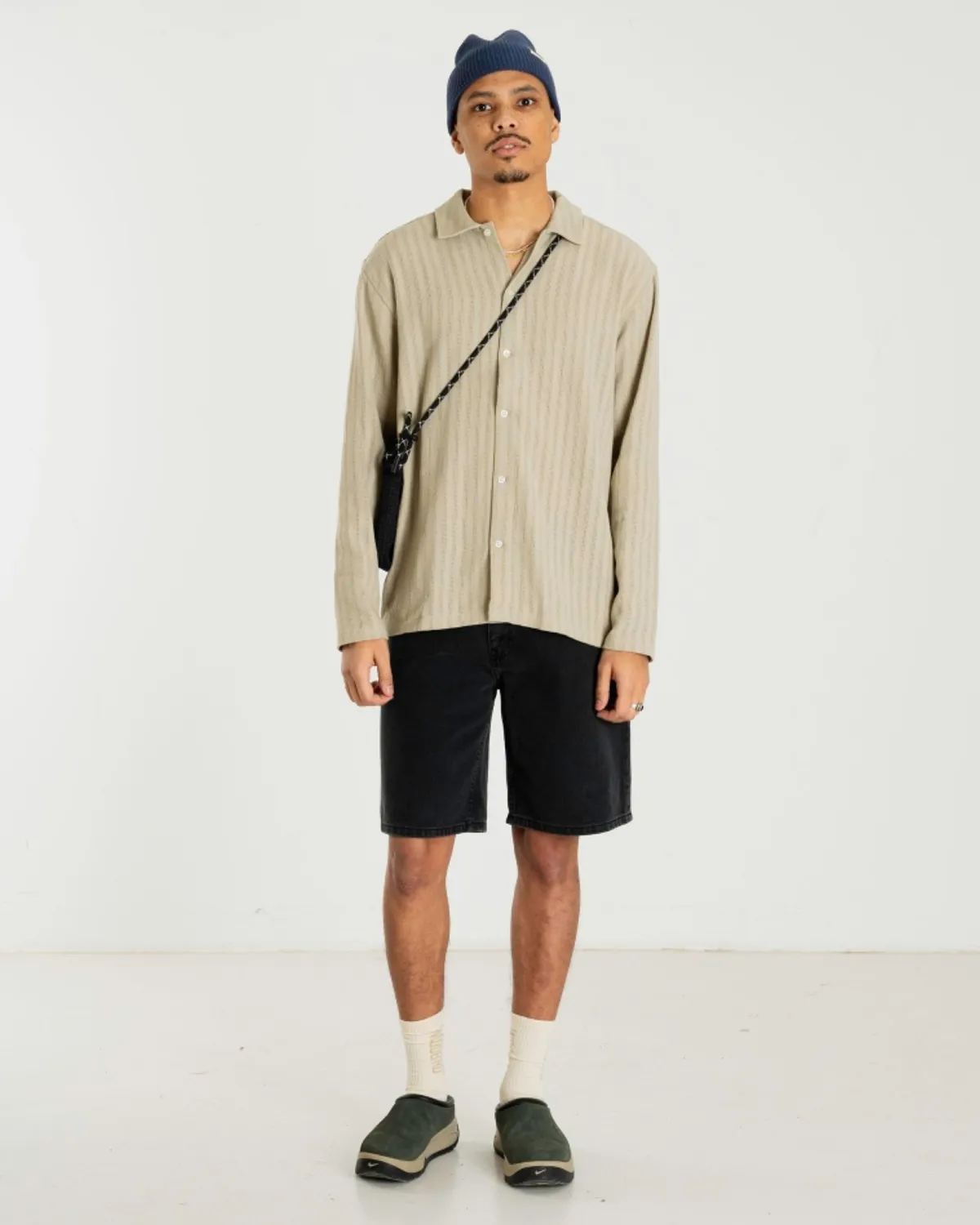 Rami Crow Shorts - Black Vintage