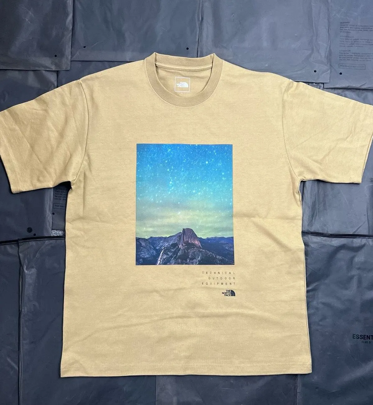 The North Face Street Style Plain T-Shirt (Beige)