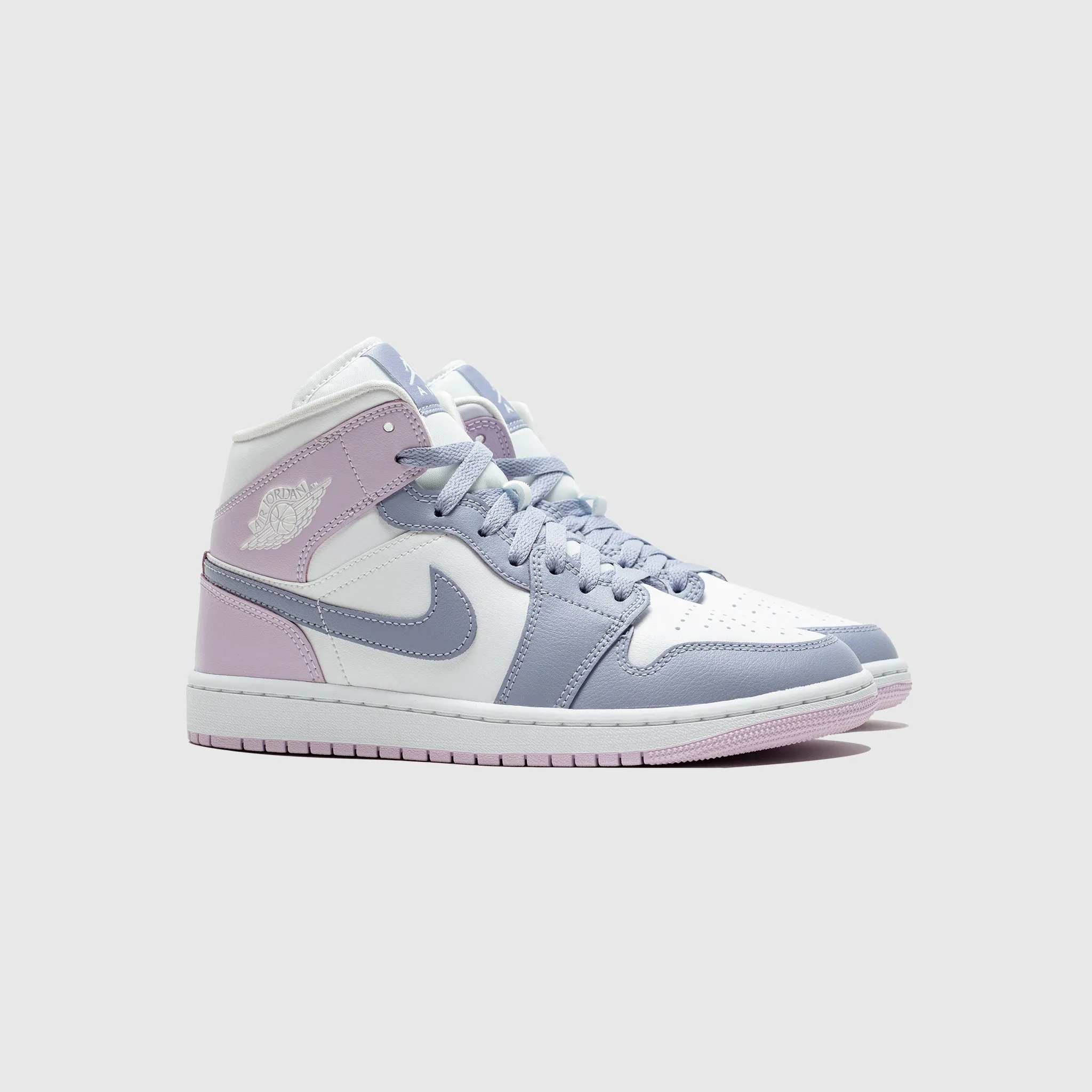 WMNS AIR JORDAN 1 MID INDIGO HAZE